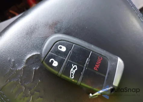 2016 Chrysler 200 Limited из США, поврежденный, VIN 1C3CCCAB8GN104677